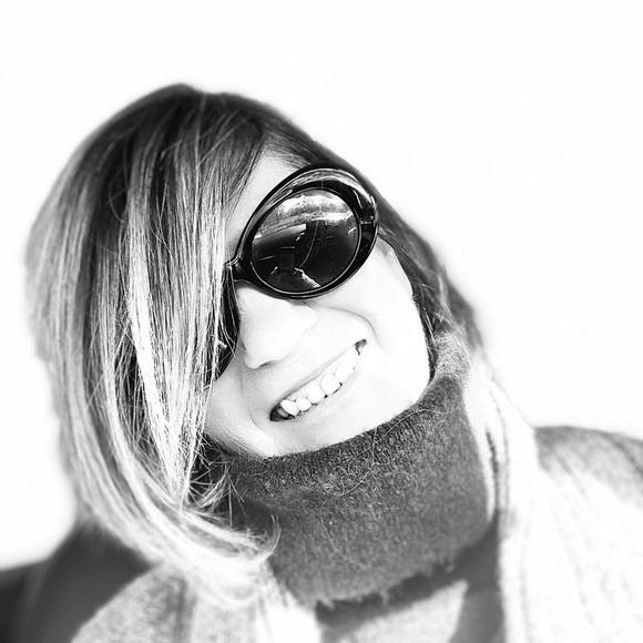 Meet your Posher, Dianne - Picture 1 of 1